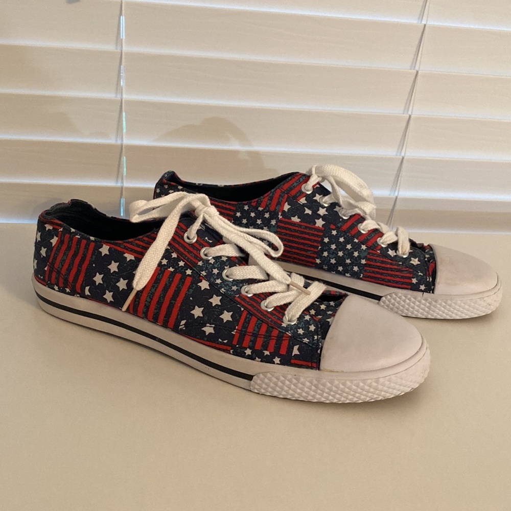 Airwalk American Flag Low Top Sneakers Size 11
